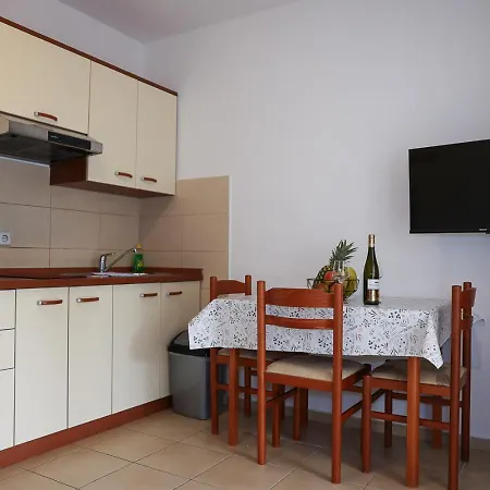 Apartamento Baresic Pakoštane